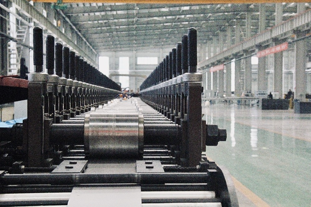 輥壓成型機(jī)所適用的行業(yè)領(lǐng)域